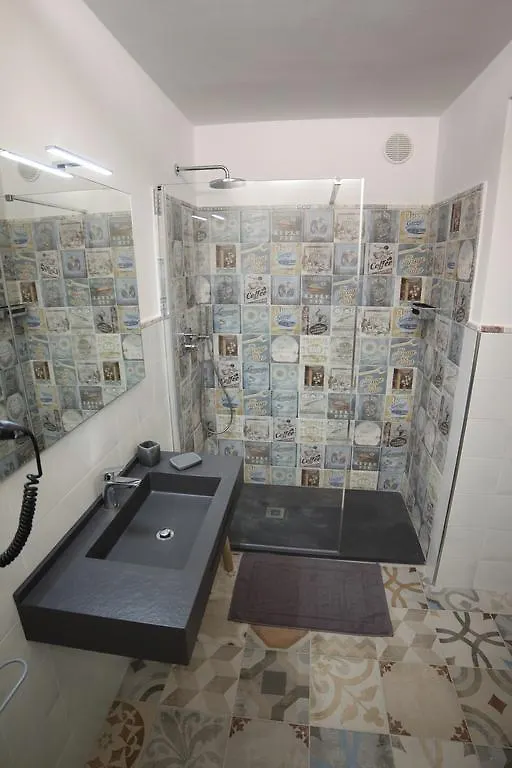 5 Terre Pelagos Guest House Manarola 0*,  Italy